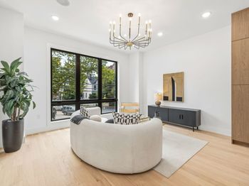 42 Waverly St