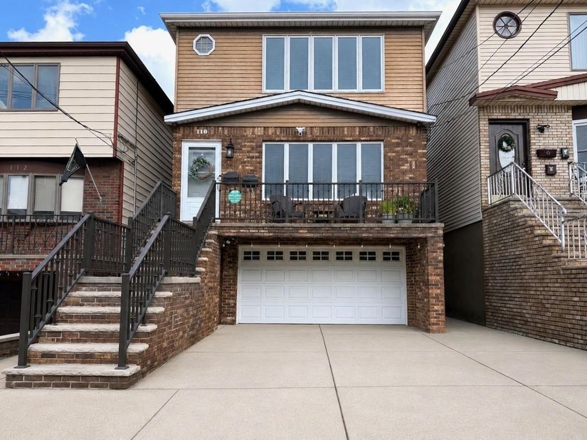 110 Lexington Ave, Bayonne NJ 07002