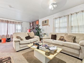 287A Clerk St