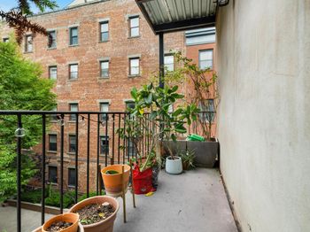 343 Varick St