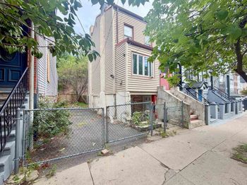 364 5th St