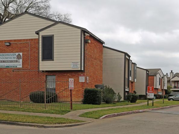 13480 S Thorntree Drive 910, Houston TX 77015