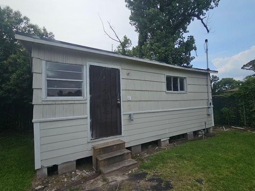 6909 Kittridge Street, Houston TX 77028