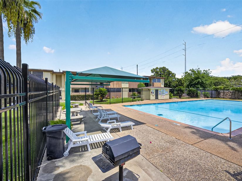 7714 Renwick Drive C35, Houston TX 77081