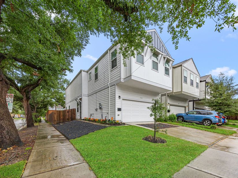 1732 Wichita Street, Houston TX 77004