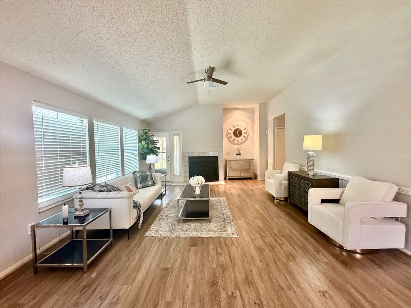 4615 Leicester Way, Missouri City TX 77459