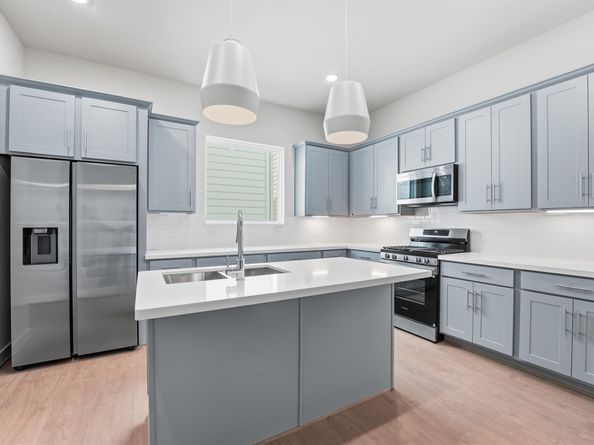 412 N Stiles, Houston TX 77011