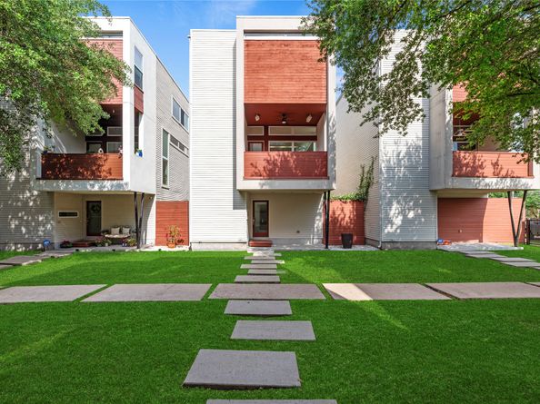 1107 W 17th Street, Houston TX 77008