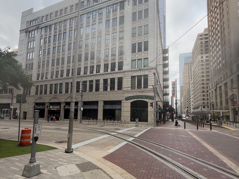711 Main Street 502, Houston TX 77002
