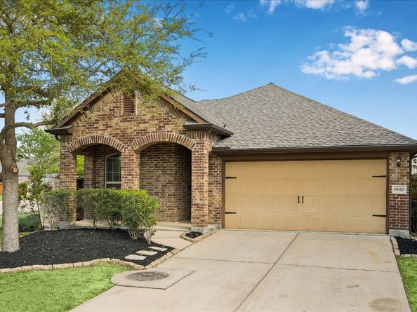 19330 S Cottonwood Green Lane, Cypress TX 77433