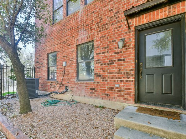 2422 Navigation Boulevard A, Houston TX 77003