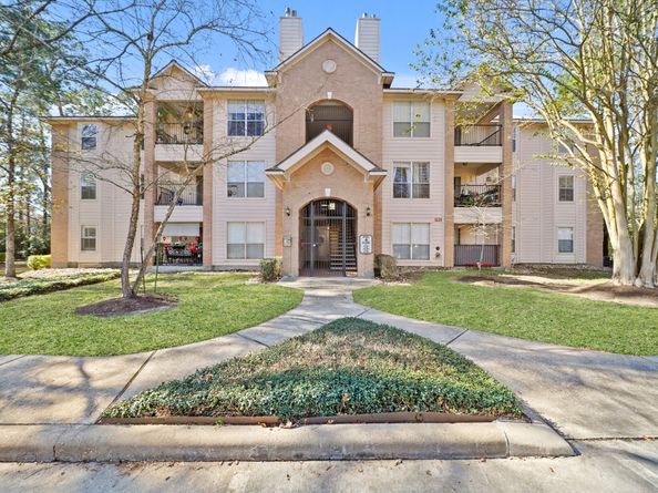 8051 Bay Branch Drive 421, The Woodlands TX 77382