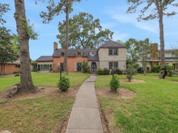 4119 Fernwood Drive