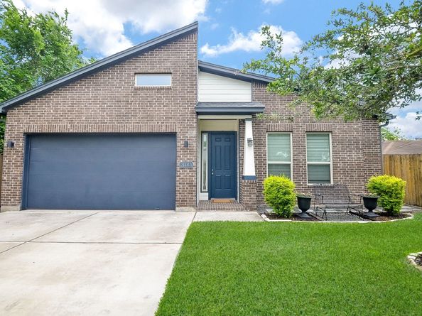 2118 Marnel Road A, Houston TX 77055