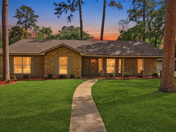 1914 Lazy Grove Drive, Houston TX 77339