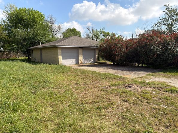9950 Genard Road, Houston TX 77041
