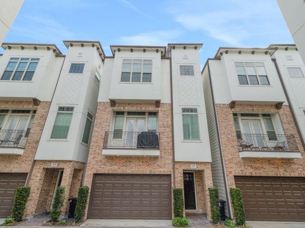 1030 W 26th Street C, Houston TX 77008