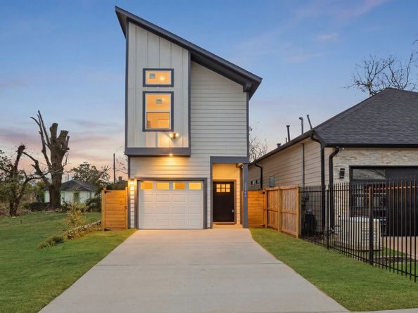 3320 Francis Street Unit A Street, Houston TX 77004