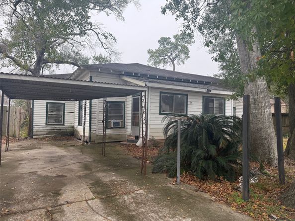 2630 Carmel Street, Houston TX 77091