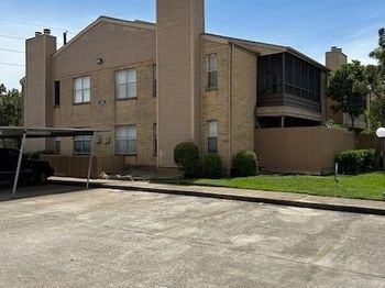 10555 Turtlewood Court