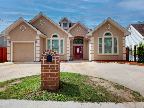 7106 Japonica Street, Houston TX 77087