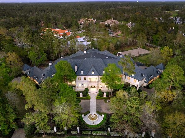 88 W Grand Regency Circle, The Woodlands TX 77382