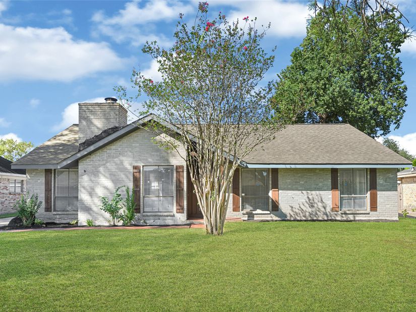 4318 Belle Park Drive, Houston TX 77072