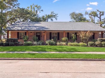 6202 Wynnwood Lane