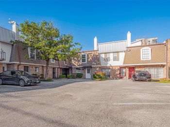12 Hyde Park blvd