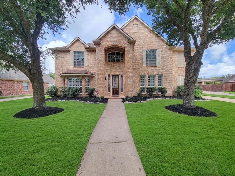 17715 Laguna Trail Drive, Houston TX 77095