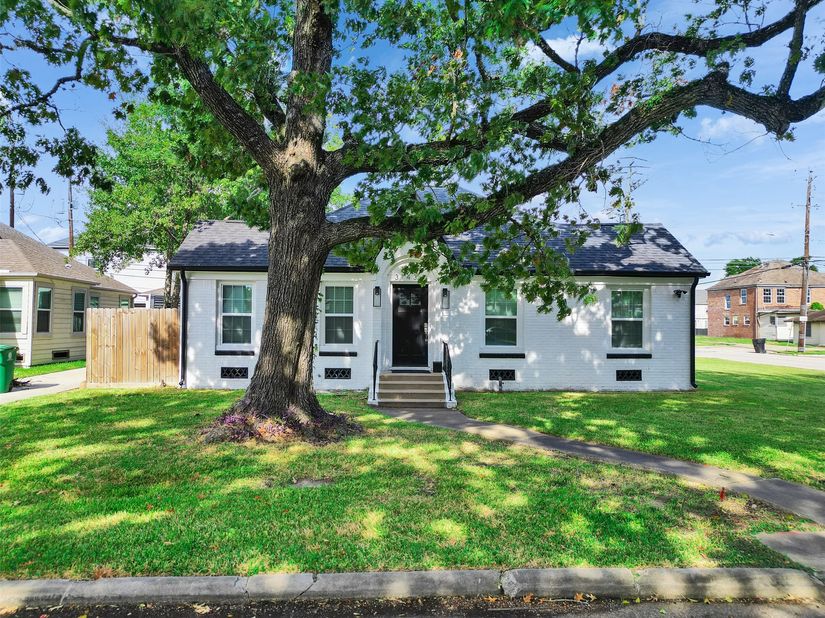 3143 Oakdale Street, Houston TX 77004