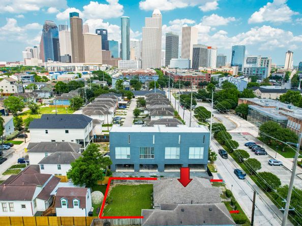 1318 Cleveland Street, Houston TX 77019