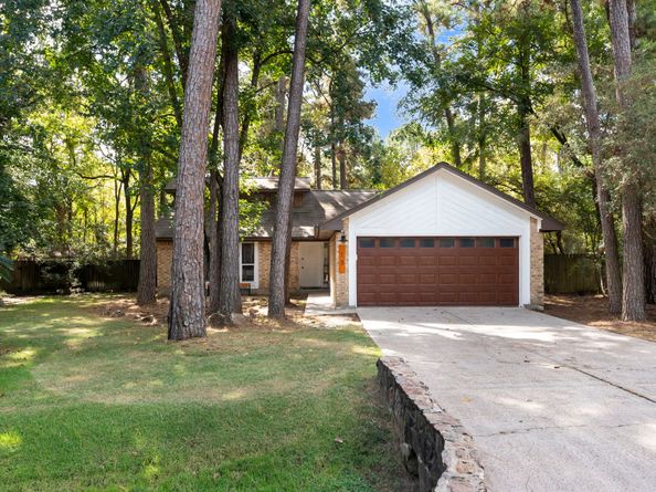 19 Tremont Woods Court, The Woodlands TX 77381