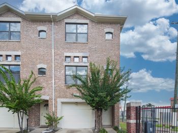 2710 Hullsmith Drive