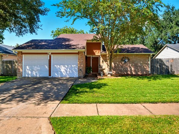 15318 Evergreen Place Drive, Houston TX 77083
