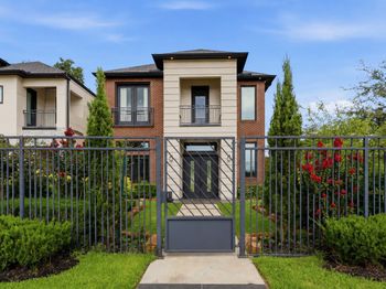 1517 Jacquelyn Drive