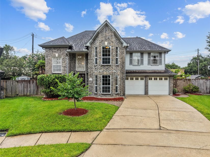 1102 Juniper Canyon Lane, Houston TX 77062