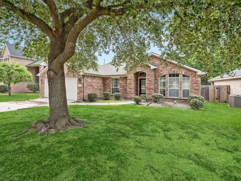 8327 Sports Haven Drive, Humble TX 77346
