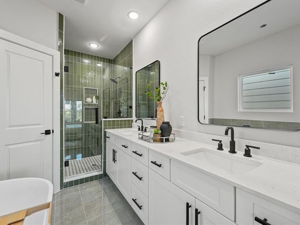 4816 Cochran Street, Houston TX 77009