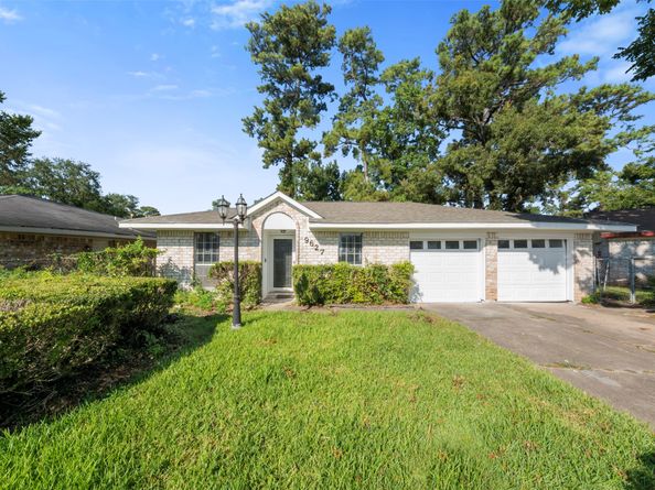 9627 Glenwood Forest Drive, Houston TX 77078