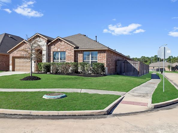 8331 Erasmus Landing Court, Houston TX 77044