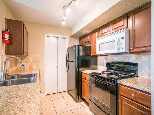 3900 Woodchase Drive 63, Houston TX 77042