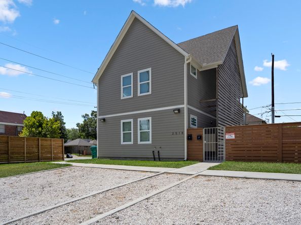 2518 Cleburne Street, Houston TX 77004