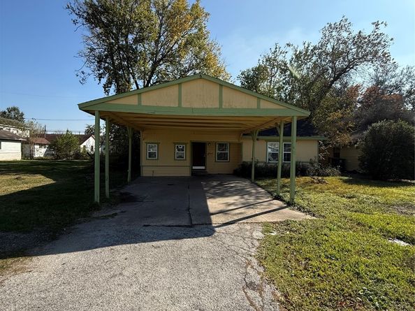 7227 Saint Augustine Street, Houston TX 77021