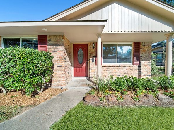 1607 Willowby Drive, Houston TX 77008