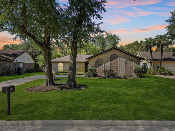 242 Blackwater Lane, Houston TX 77015