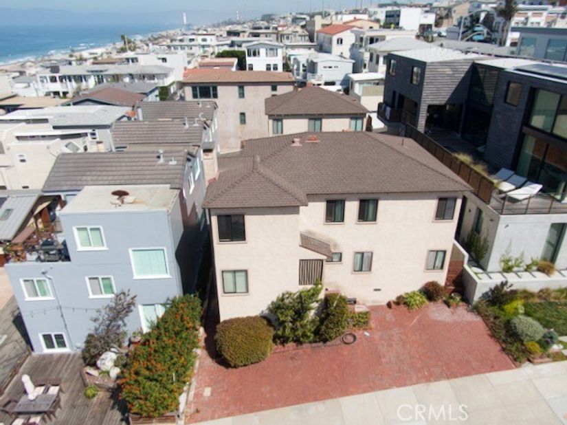 223 32nd St, Manhattan Beach CA 90266