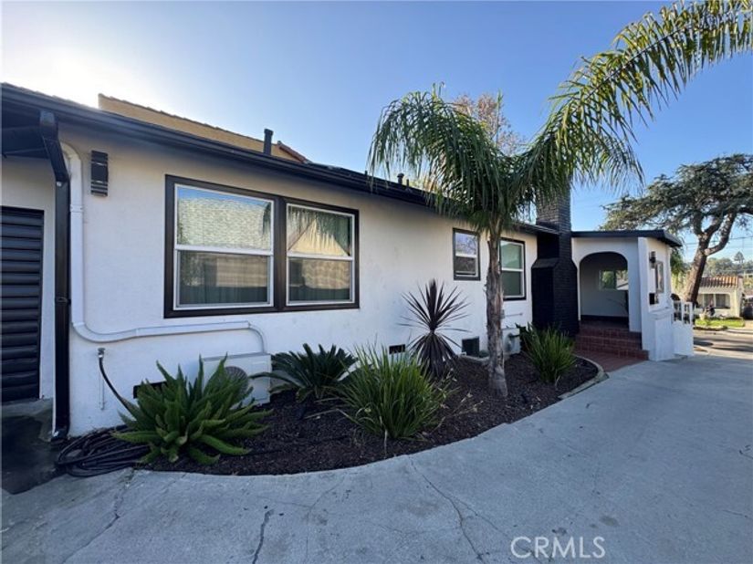 3707 Valleybrink 37073709, Los Angeles CA 90039