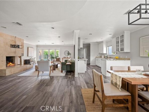 7027 Gloria Avenue, Los Angeles CA 91406