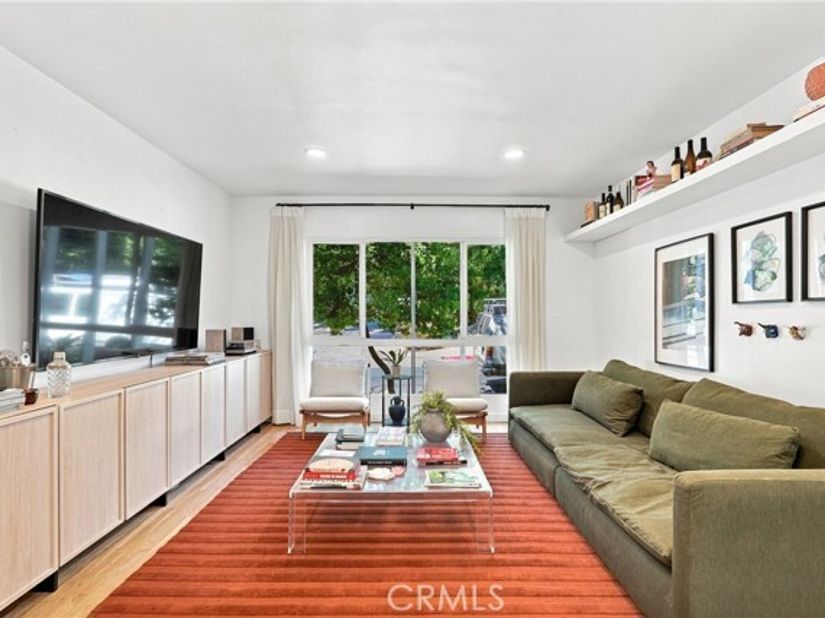 6400 Primrose 21, Los Angeles CA 90068